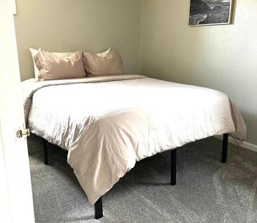 Pocatello Apartment | Cozy basement apartment - blocks from Old Town