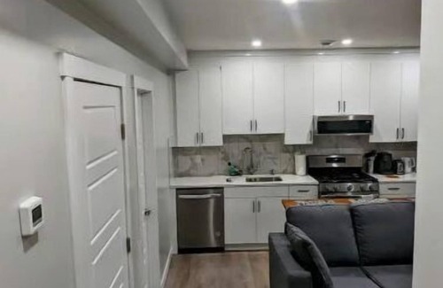 Northeast Edmonton Apartment | Cozy basement for a lovely stay & perfect for WFH