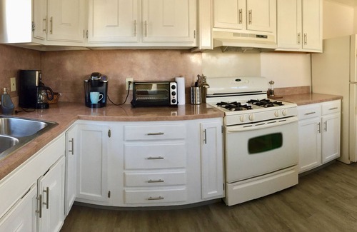 North Cape May Cottage | Cozy Bay Cottage in North Cape May