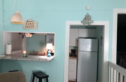Willoughby Spit Cottage | Cozy Bay View - BeachSide, Pet Friendly, Wi-Fi