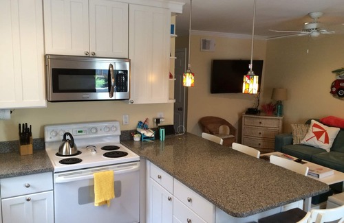 Bethany Beach Condo | Cozy Beach Condo 3rd House From Ocean!