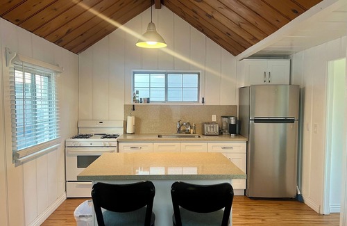 Newport Beach House | Cozy Beachside Retreat Getaway!