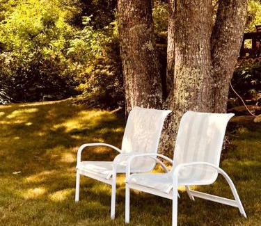 Lincolnville House | Cozy Bed and Breakfast with Beautiful Bay Views near Rockland, Maine