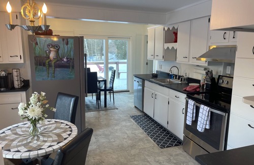 Pittsfield Cottage | Cozy Berkshire cottage with fireplace.