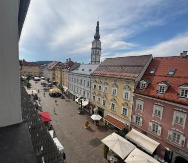 Klagenfurt am Woerthersee Apartment | cozy big old town apartment