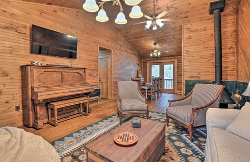 Rosman Cabin | Cozy Blue Ridge Mountain Cabin on 18 Acre Lot