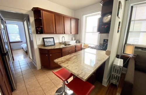 Ditmars Steinway House | Cozy Brick Apartment Near Everything!