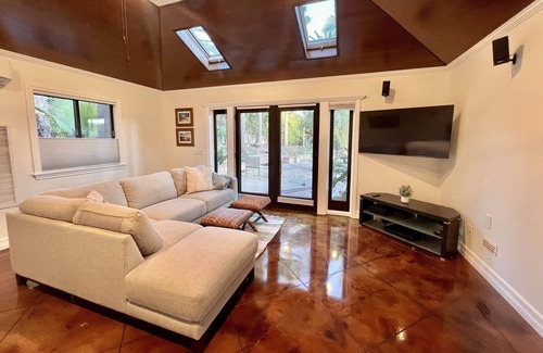 San Juan Capistrano House | Cozy bungalow in historic San Juan capistrano.