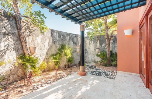 Punta Cana Villa | Cozy Bungallow With Pool at Green Village AA3