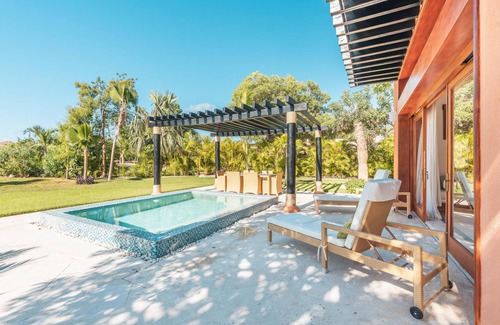 Punta Cana Villa | Cozy Bungallow With Pool at Green Village AA3