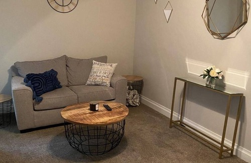 Montgomery House | Cozy Bungalow Home