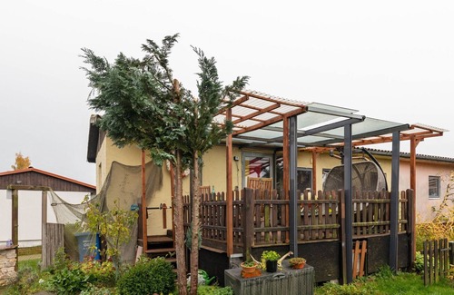 Nakensdorf House | Cozy Bungalow in Nakenstorf with Garden