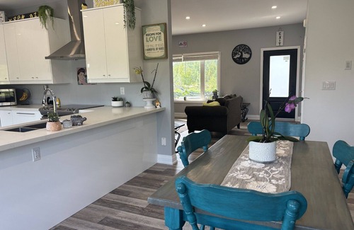 Miller Lake House | Cozy Bungalow - Steps from Lake Huron. Family & dog friendly
