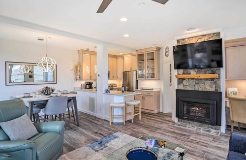 Mountain Air Apartment | Cozy Burnsville Condo w/ Fire Pit & Mountain Views