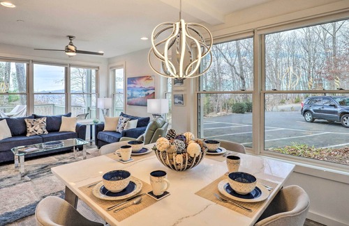 Mountain Air Apartment | Cozy Burnsville Condo w/ Fire Pit & Mountain Views