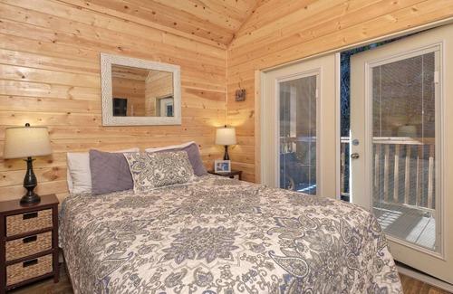 Carmel RV Rental | Cozy Cabin 1 - Big Sur