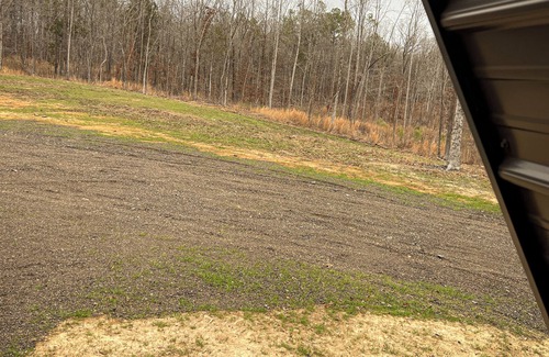 Calhoun County Cabin | Cozy Cabin-central location for football & fishing