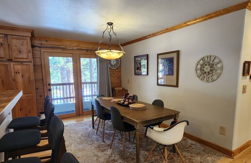 Galena Forest Estates House | Cozy Cabin Escape!