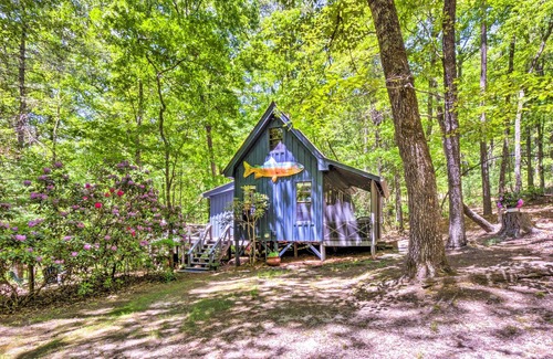 Lakemont Cabin | Cozy Cabin Getaway ~ 1 Mi to Lake Rabun Beach