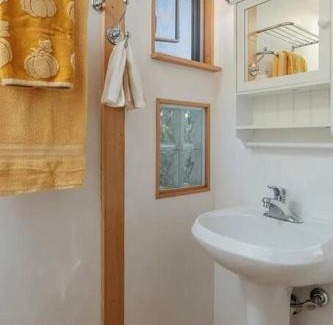 Arnold House | Cozy Cabin in Arnold - Blue Lake Springs
