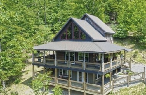 Hot Springs Cabin | Cozy cabin in Hot Springs, minutes away from town!