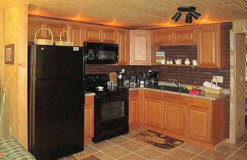 Inverness Cabin | Cozy Cabin in riverfront resort