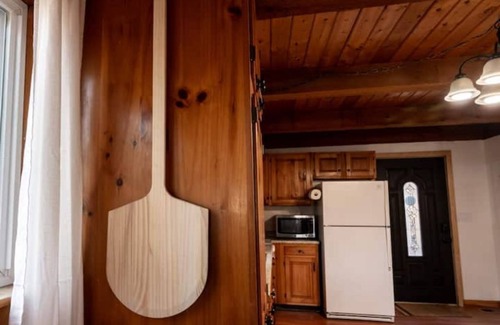 Effingham Cabin | Cozy Cabin in the Pines — Secluded Oasis, Minutes to Skiing & Lakes — Dogs ok!