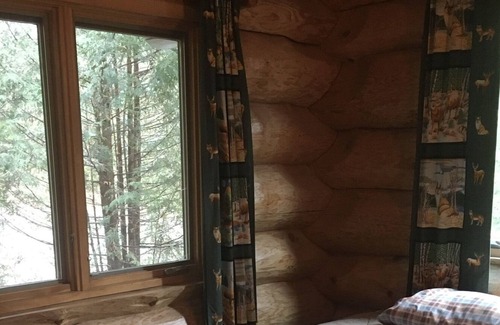 Grand Marais Cabin | Cozy cabin in the woods