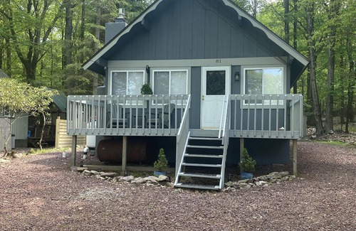 Lake Harmony Estates House | Cozy cabin - near lake and skiing