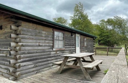 Senecaville Cabin | Cozy Cabin near Seneca Lake