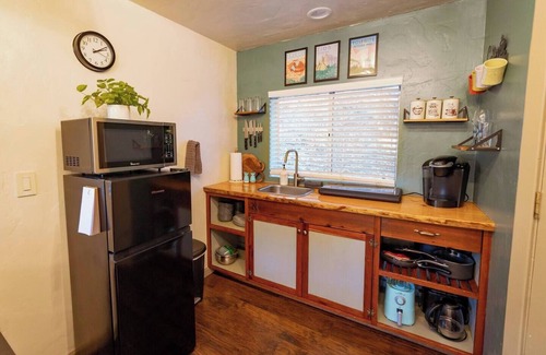 Oakhurst House | Cozy Cabin Near Yosemite & Corlieu Falls