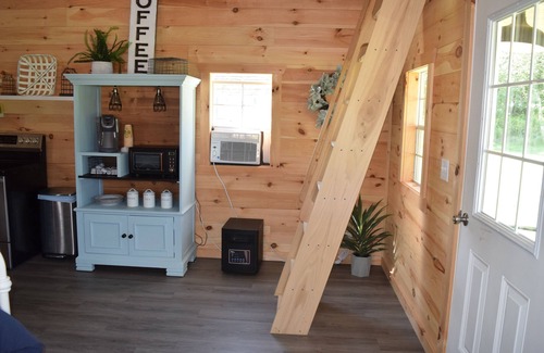 Mount Liberty Cabin | Cozy Cabin nestled in the heart of Irongate Equestrian Center