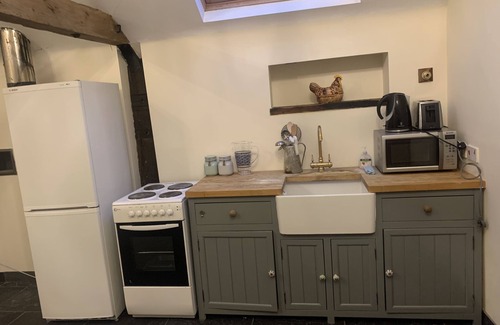 Westbury-on-Severn Cabin | Cozy Cabin Retreat in Gloucestershire