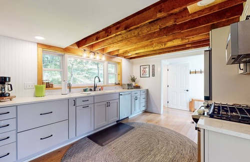 Waterville House | Cozy cabin w/mountain view, brook, dog-friendly, firepit, deck, wifi, TVs, BBQ