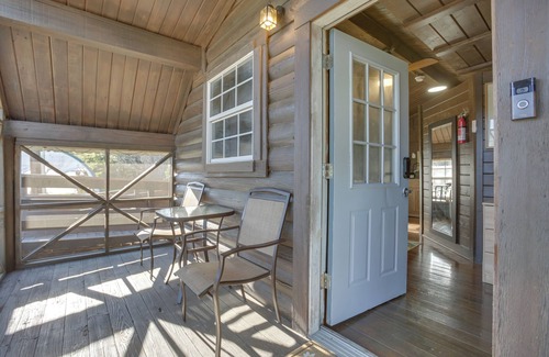 Crown Point Apartment | Cozy Cabin w/Pool Access Near NOLA!