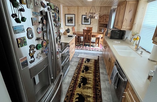 South Fork Cabin | Cozy Cabin with Hot Tub in South Fork, CO - STR 1083