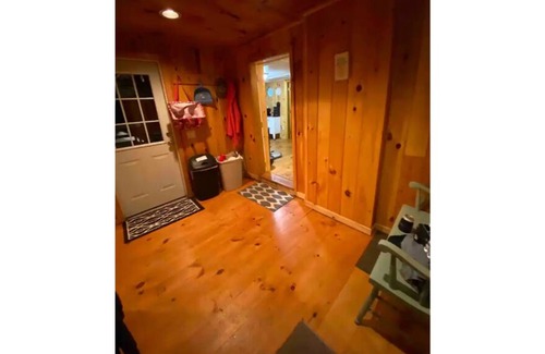 Smithfield Cabin | Cozy Camp on North Pond in Smithfield