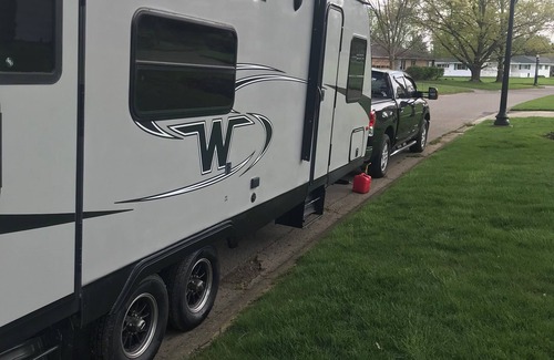Iona RV Rental | Cozy campground in amazing Fort Myers with AC, fitness room