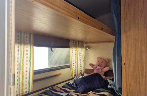 Lulea House | Cozy Caravan With House Access!