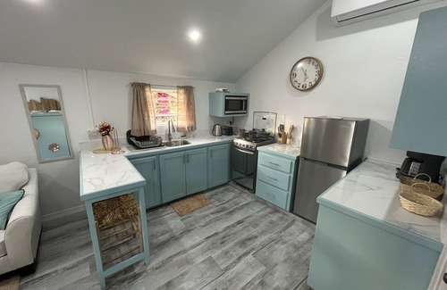 Rodney Bay Cottage | Cozy Caribbean Cottage only a stone’s throw away from beach!