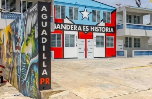 Borinquen House | Cozy Casa Bandera, 4 mins from Crash Boat Beach! with Backup Generator!