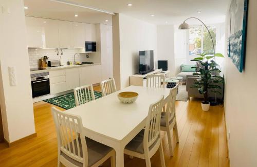 Cascais Apartment | Cozy Cascais 3 Bed 2 Bath