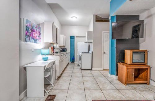 Midtown Apartment | Cozy Central Hideaway in Midtown Memphis