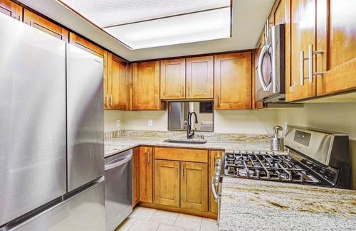 East Central Condo | Cozy & Centrally Located SLC Condo w/Balcony!