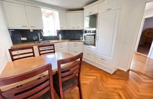 Arbær Apartment | Cozy centrally located apartment in Reykjavik