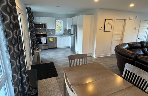 St-Adolphe-d'Howard Ski Chalet | Cozy Chalet near all ski hills and lakes