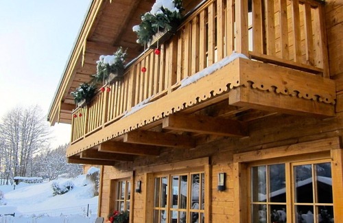 Niedernsill Ski Chalet | Cozy chalet, 3 bedrooms/3 bathrooms/sauna up to 9 pers. Ski season in October-May