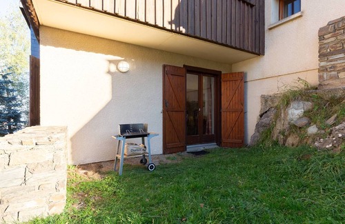 Loudervielle Ski Chalet | Cozy chalet for 6 Peyragudes, ski shuttle, pets ok, fireplace, BBQ