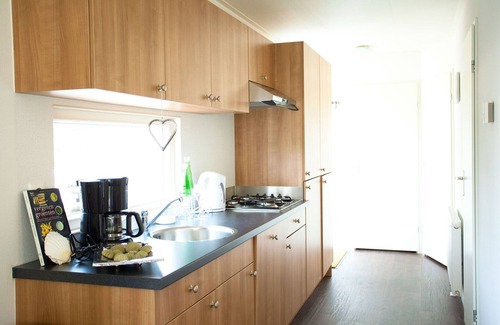 Breskens Ski Chalet | Cozy chalet near beach at 600 m