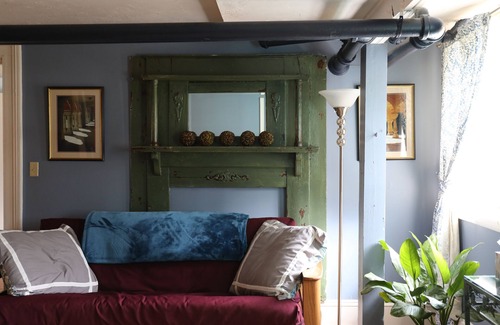 Historic Montford Apartment | Cozy Charming Apartment - Easy Walk to Downtown & UNCA through historic Montford